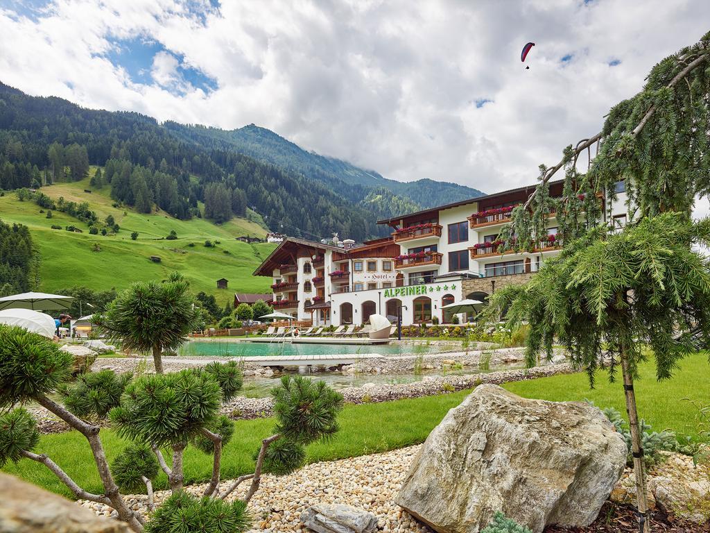 Alpeiner - Nature Resort Tirol Нойштифт-им-Штубайталь Экстерьер фото